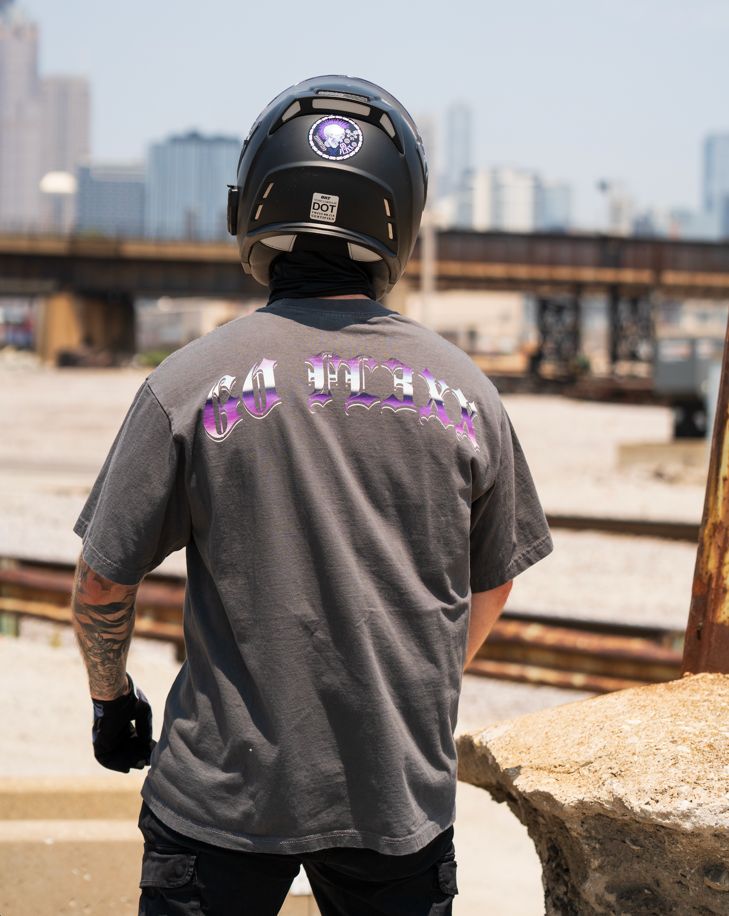 WORLD IS YOUR'S - OVERSIZED T